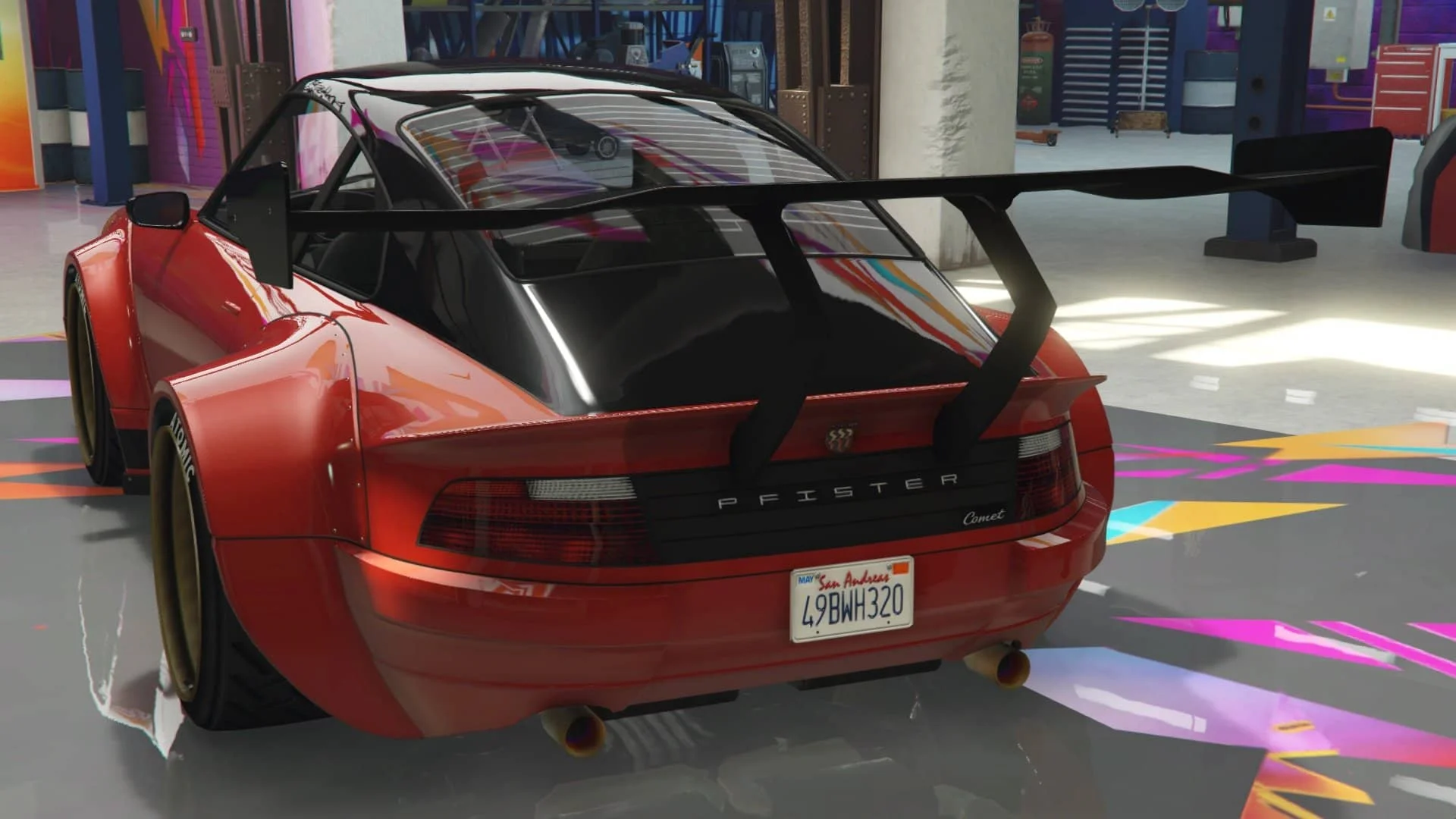 高 GT 尾翼