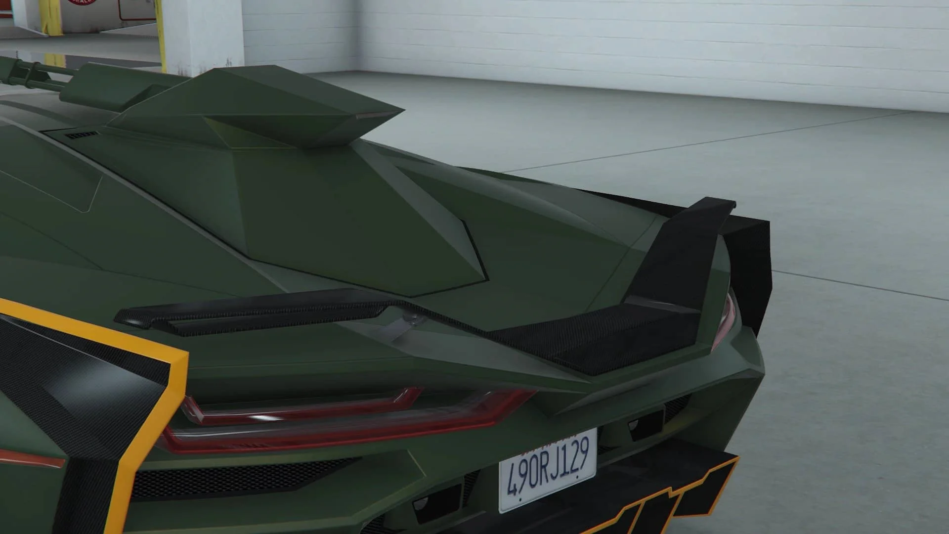 碳纤 GT 2 尾翼