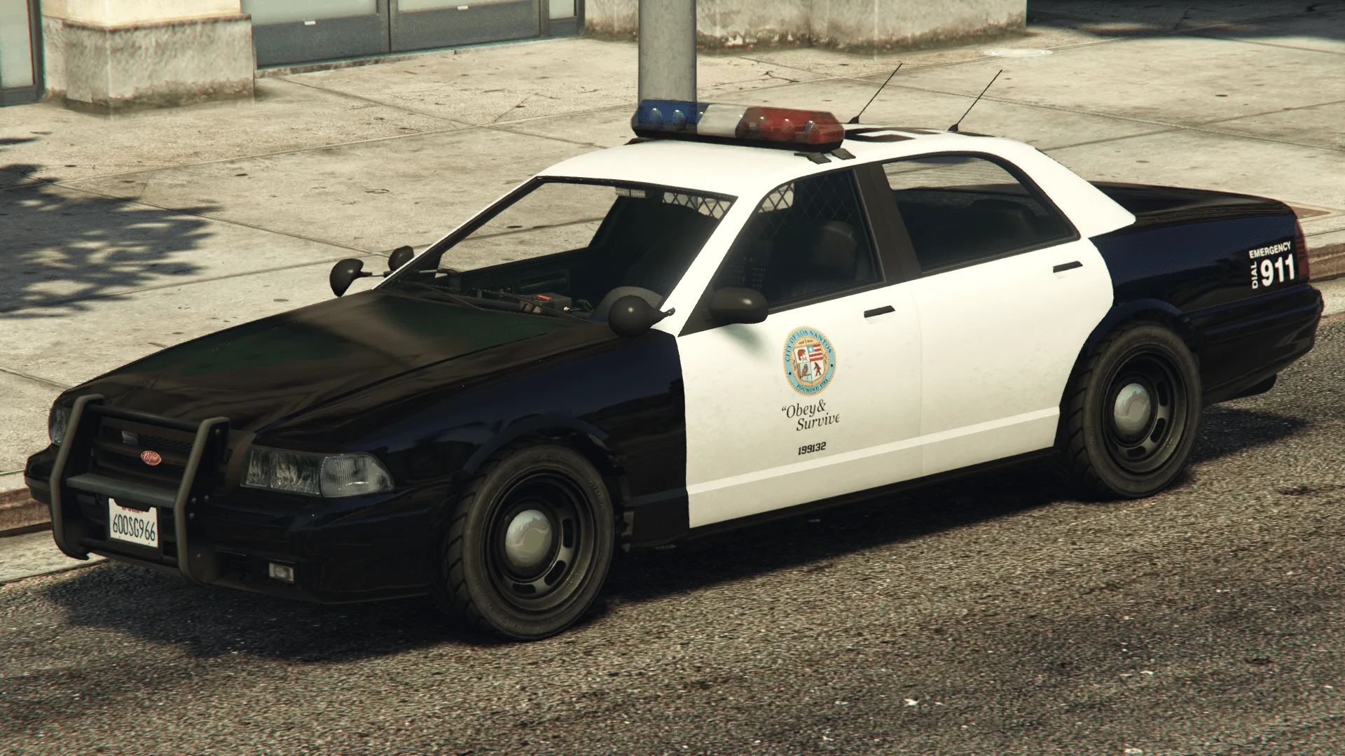 警用巡逻车