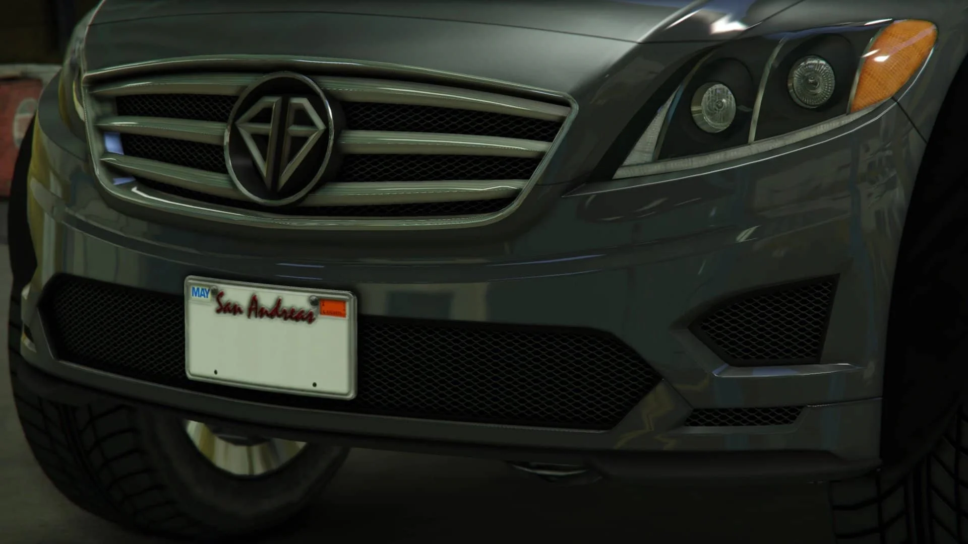 副色调饰条保险杠