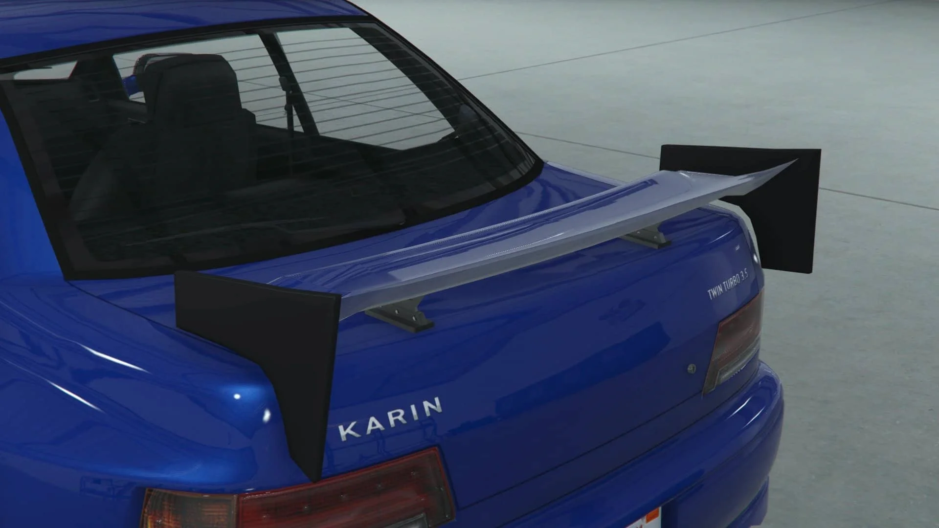 主色调 GT 尾翼