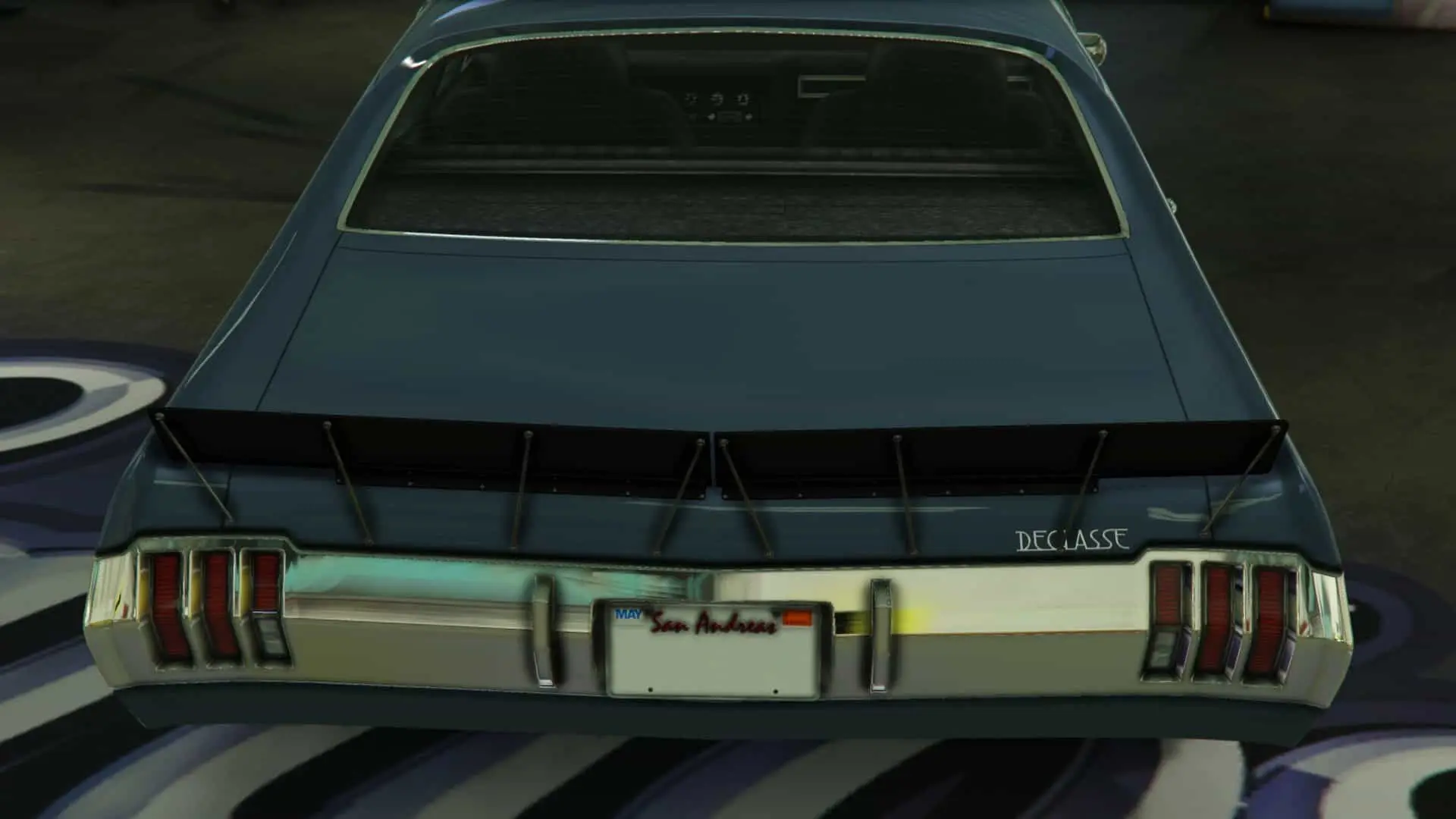专业旅行尾翼